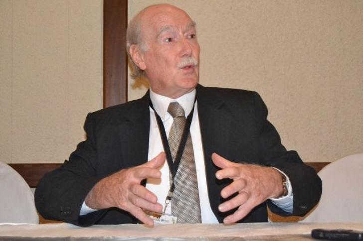 Zimbabwe Ambassador Comberbach dies at 72